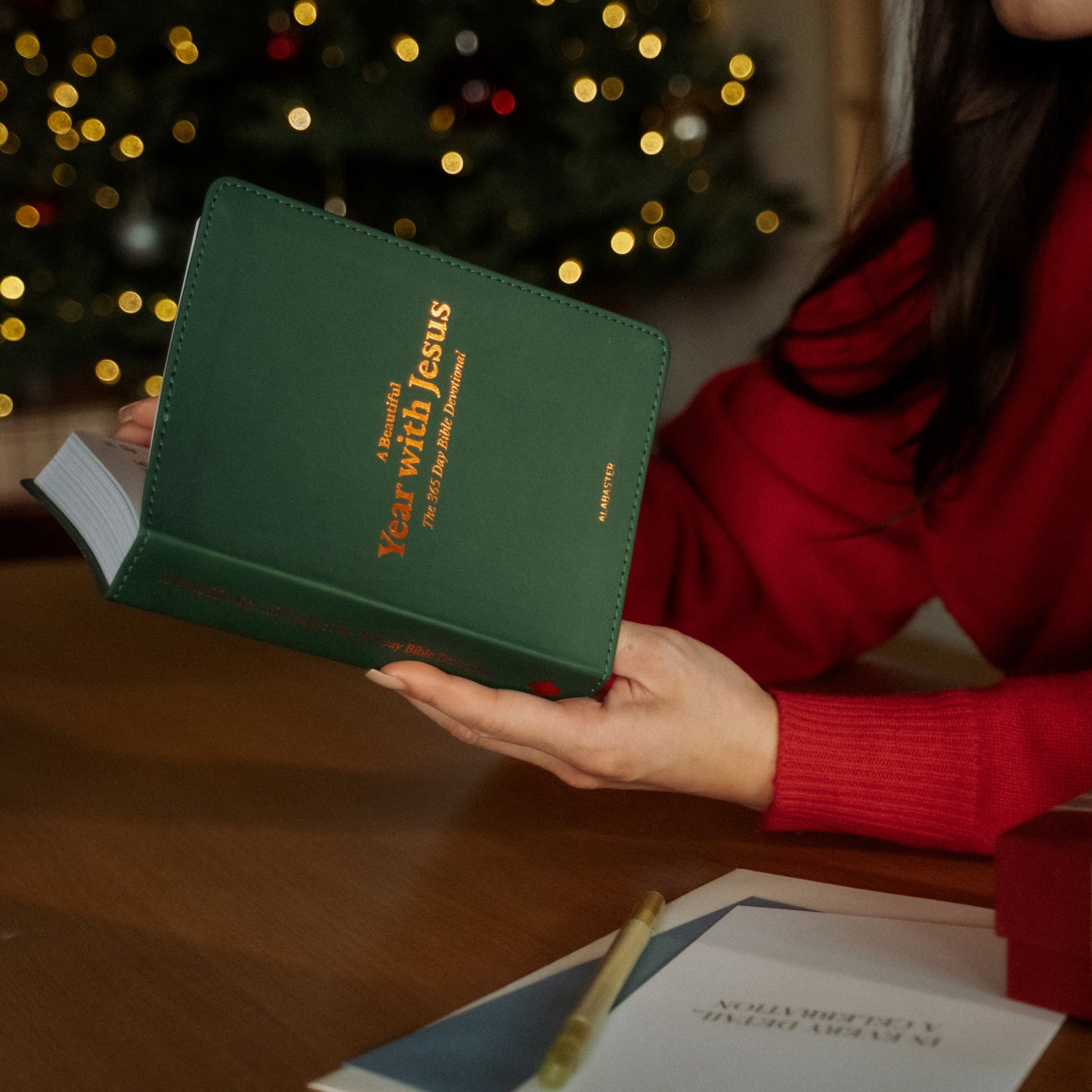 A Beautiful Year with Jesus: The 365 Day Bible Devotional