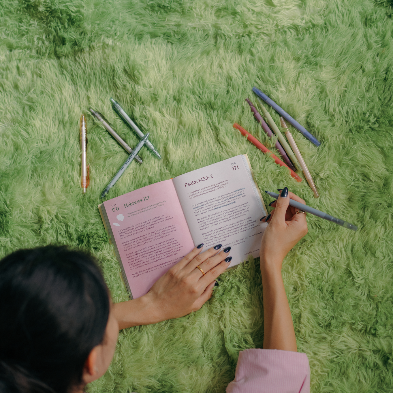 A Beautiful Year with Jesus Pen Pack